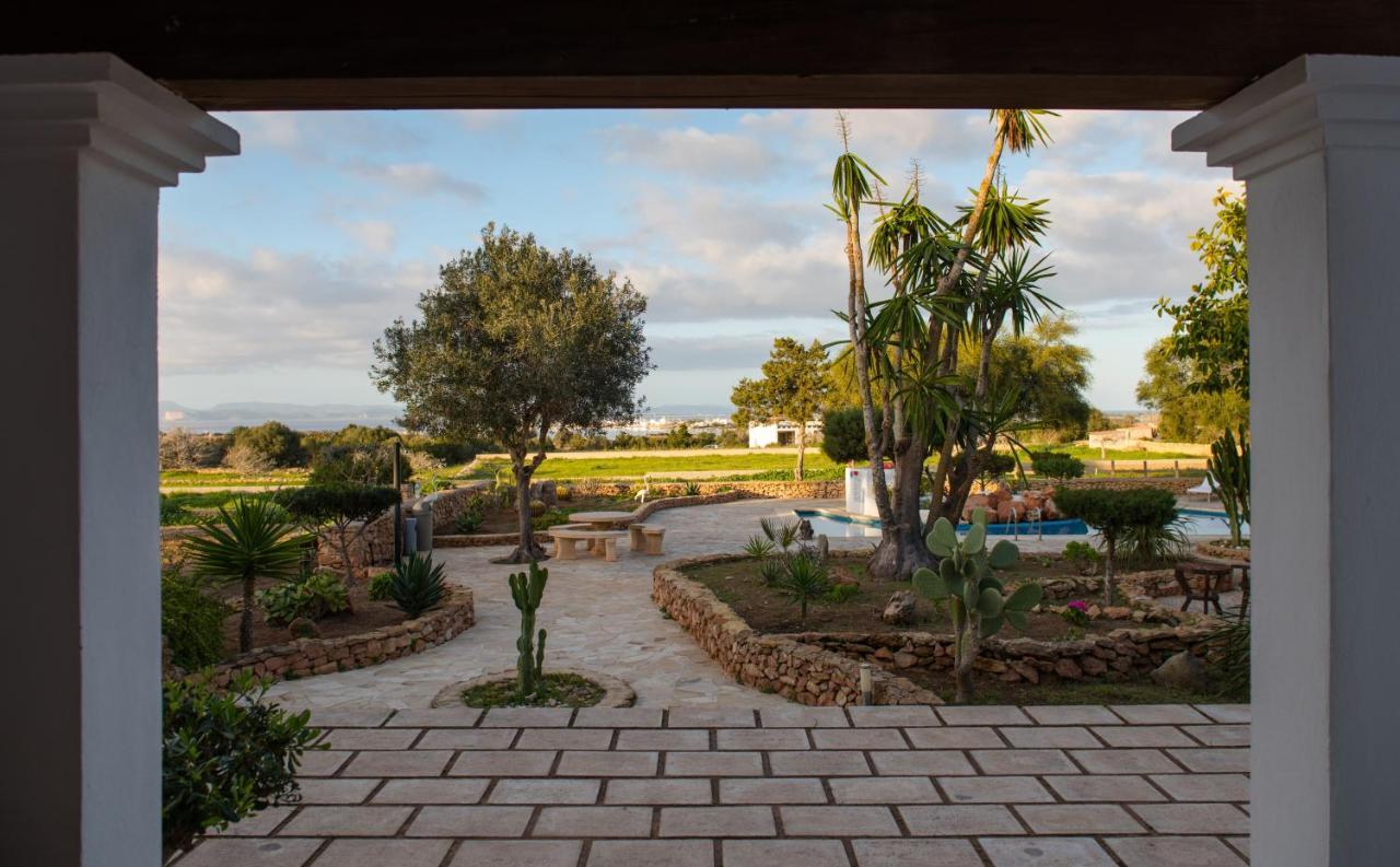 Apartamentos Vista Vedra La Savina  Exteriör bild