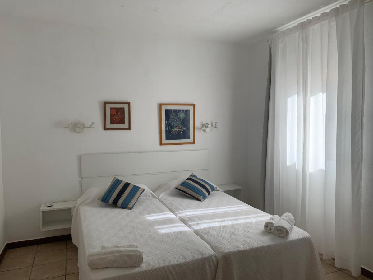 Apartamentos Vista Vedra La Savina  Exteriör bild