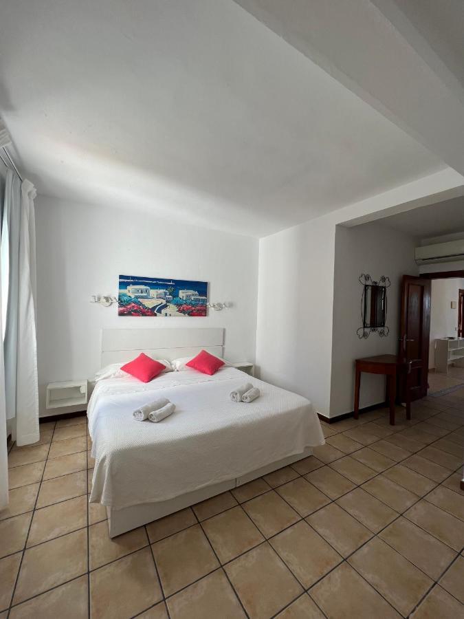 Apartamentos Vista Vedra La Savina  Exteriör bild